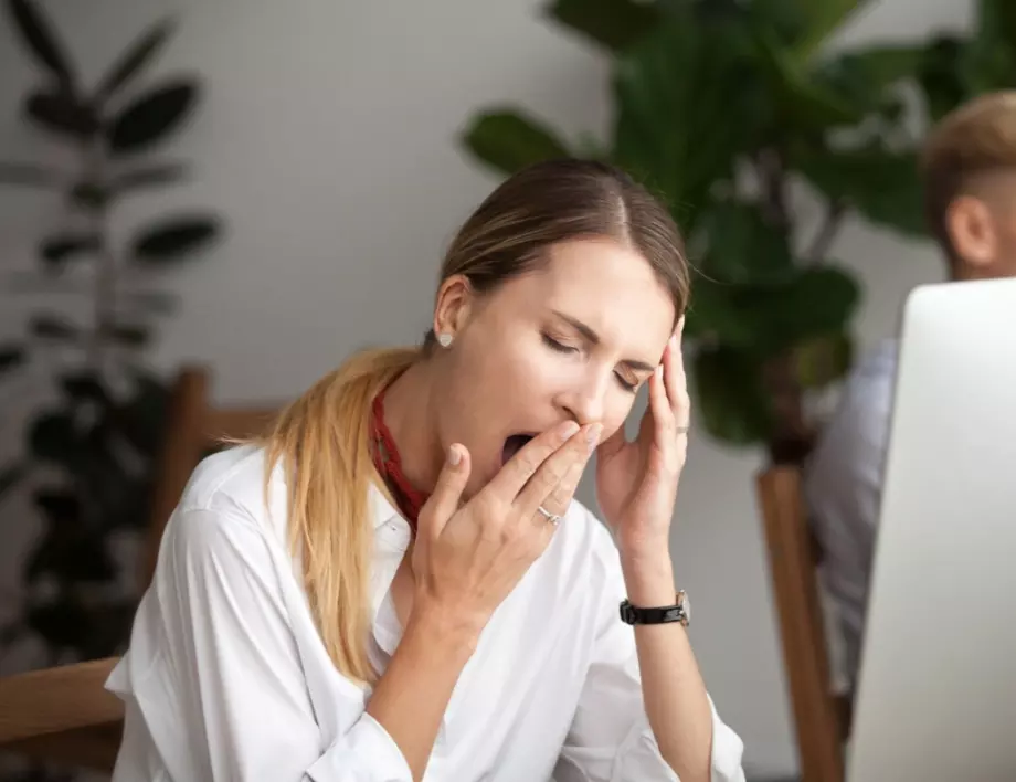 Спите малко вечер? Трябва ВЕДНАГА да спрете да го правите