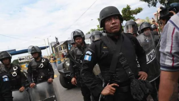 Хиляди поискаха оставката на президента на Хондурас заради връзка с картелите 