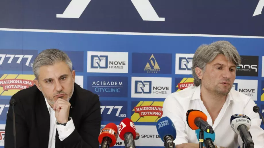 Всички треньори и директори в Левски се готвят да подадат оставки