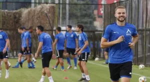 Бащата на Холмар Ейолфсон го препоръча на турски гранд