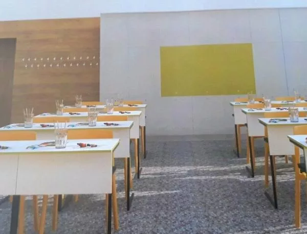 Сто класни стаи ще претърпят пълна промяна в Община Бургас за новата учебна година