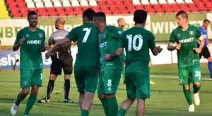 {{ otherArticle[0].article.title }}