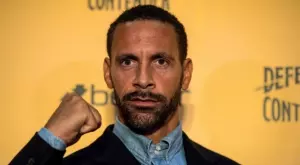 Рио Фърдинанд разказа как Рой Кийн е ударил юноша на тренировка