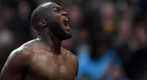 {{ otherArticle[0].article.title }}