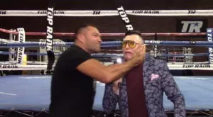 {{ otherArticle[0].article.title }}