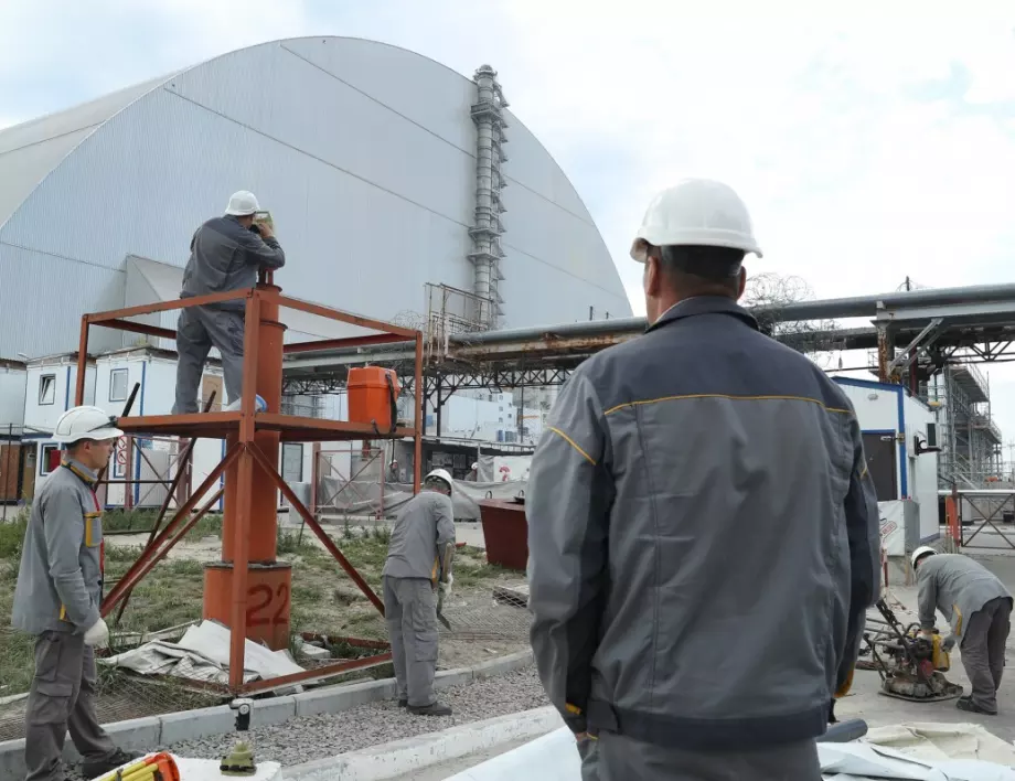 И в Украйна потвърдиха: Пуснаха наши специалисти да възстановят тока за Чернобил