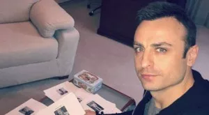 {{ otherArticle[0].article.title }}