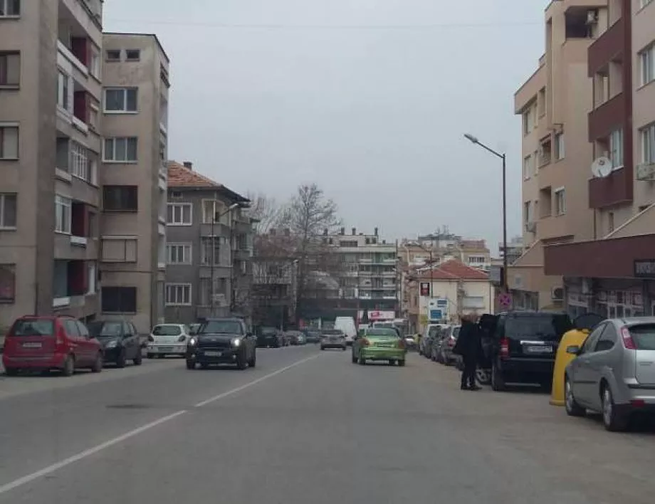 Мълчанието на чиновниците: Крие ли зам.-кмет колко са фишовете за неправилно паркиране в Асеновград?