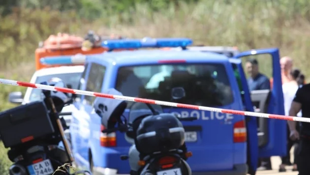 Повдигнаха обвинение на мъж, удушил жертвата си и напъхал тялото й в ракла