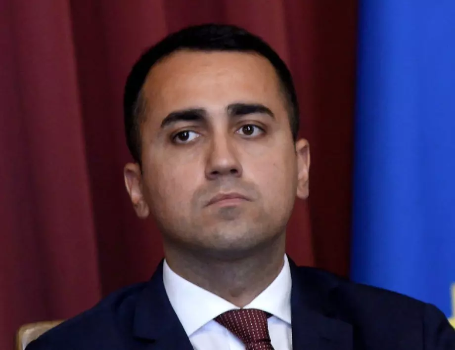 Италианският външен министър напусна своята партия, която не пожела да подкрепи Украйна