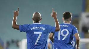 {{ otherArticle[0].article.title }}