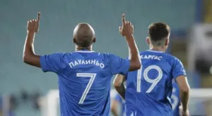 {{ otherArticle[0].article.title }}