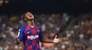 {{ otherArticle[0].article.title }}