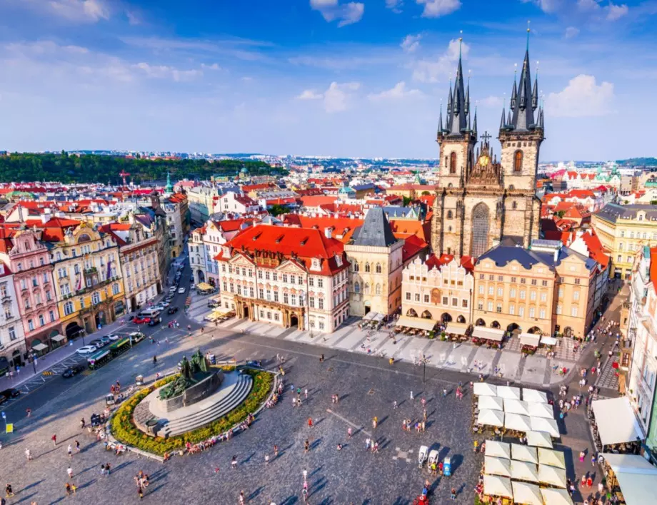Рекорден брой заразени с коронавирус за денонощие в Чехия