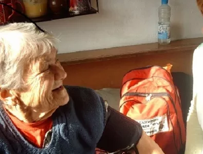 Проект осигурява патронажна грижа за близо 170 възрастни от Асеновград