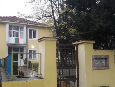 Ремонтите в пет асеновградски учебни заведения приключват година по-рано
