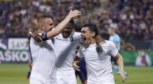 {{ otherArticle[0].article.title }}