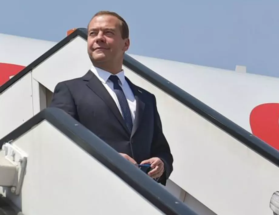 Медведев за западни изтребители в Украйна: Това ще значи война с НАТО