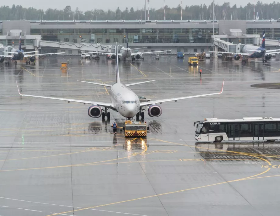 Два самолета се удариха на летище "Шереметиево"