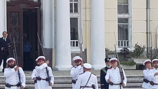 Родолюбци съживиха спомена за Съединението в Пловдив (СНИМКИ)