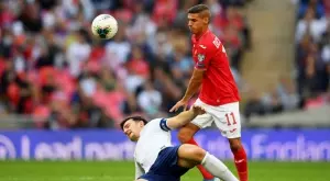 {{ otherArticle[0].article.title }}