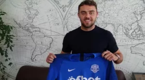 {{ otherArticle[0].article.title }}