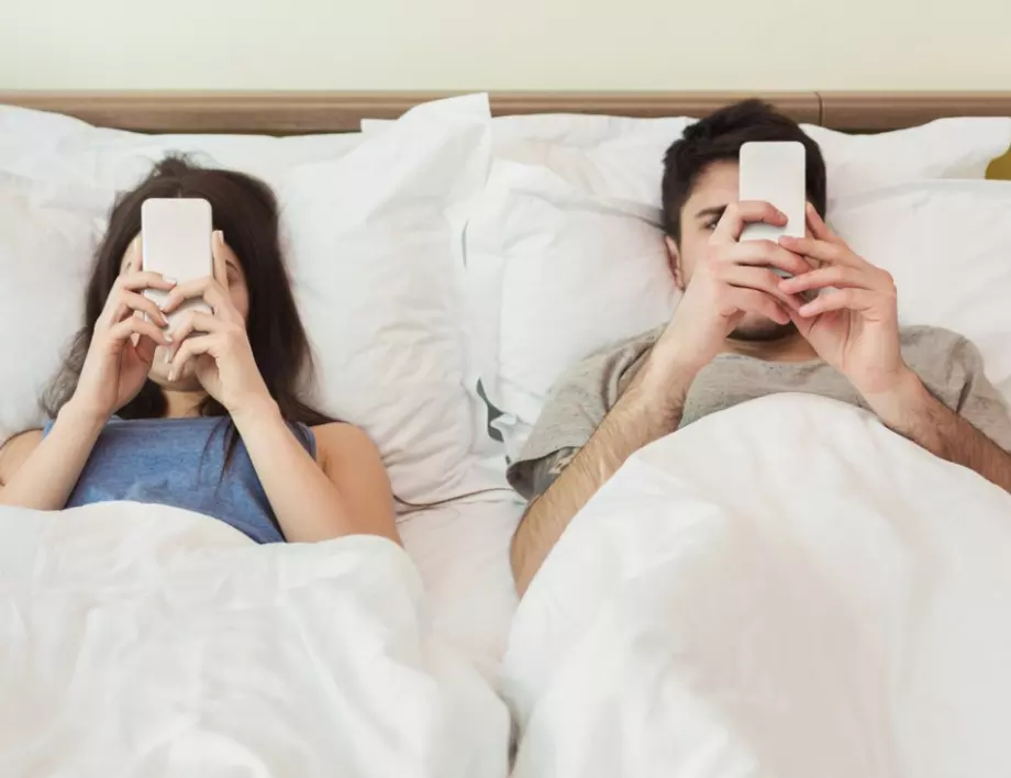 Защо не трябва да оставяш мобилния телефон близо до теб, когато спиш?