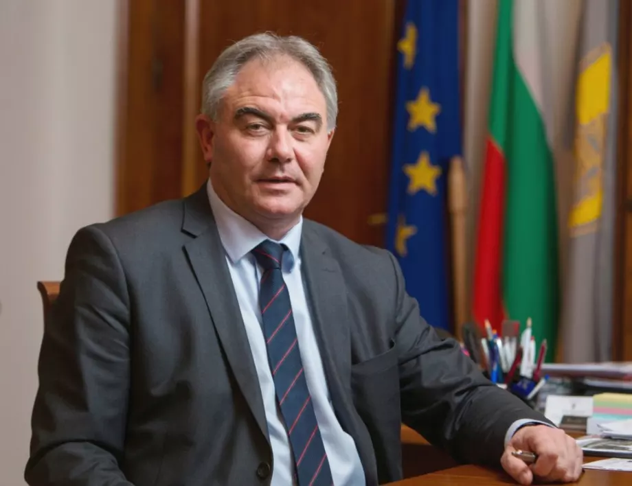 Плевенският кмет представи публично намерение Общината да поеме дългосрочен дълг