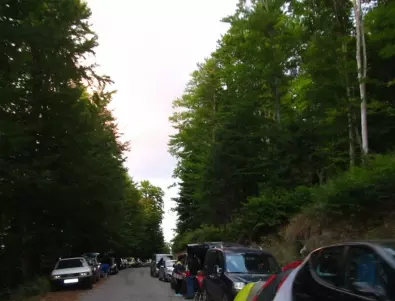 Движението по пътя за Кръстова гора спира във вторник заради взривни дейности