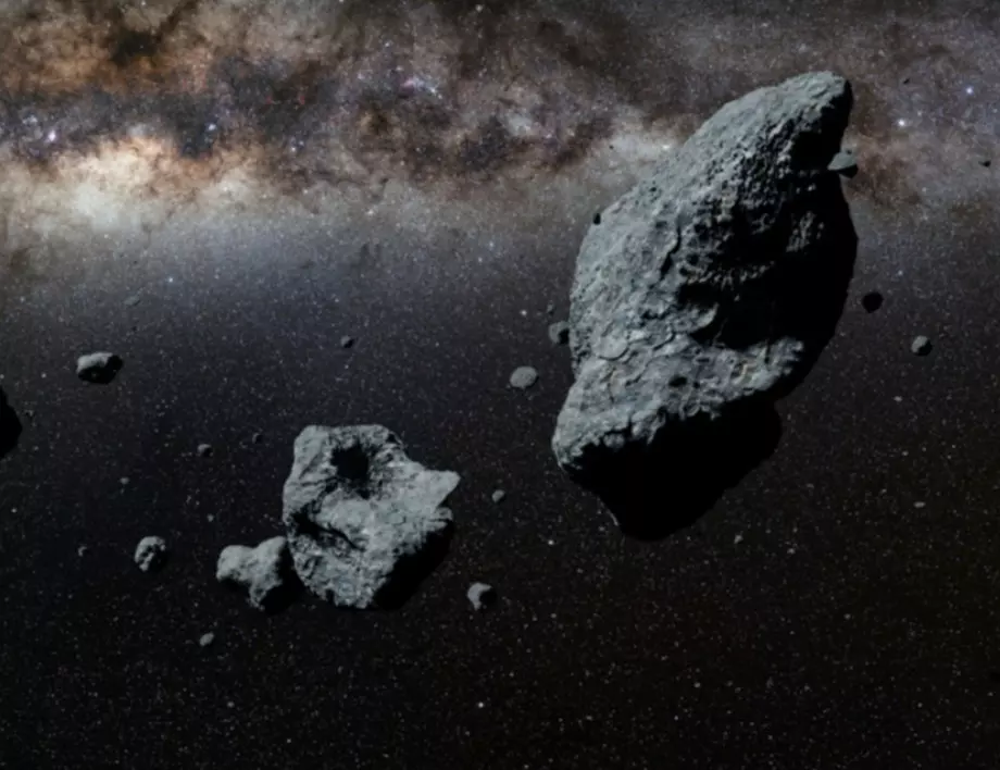 Астероиди, по-големи от Хеопсовата пирамида в Гиза, ще преминат покрай Земята 