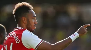 Стана ясна причината за изваждането на Оба-Оба от състава на Арсенал (СНИМКА)