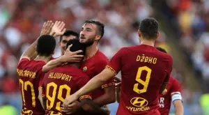 Челси и Тотнъм в битка за халф на Рома