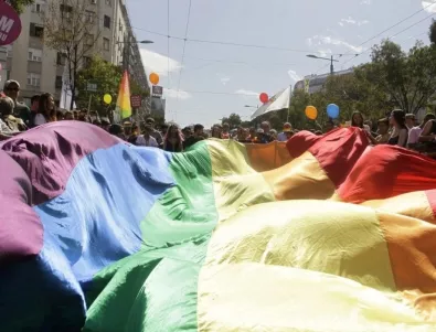 Премиер на гей парад - къде другаде освен в Сърбия (СНИМКИ И ВИДЕО)