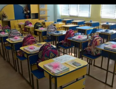 ТЕЦ „ЕЙ И ЕС Гълъбово“ дари първокласниците в Гълъбово с раници и пособия за първия учебен ден за единайсета поредна година
