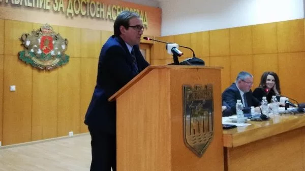 Караиванов: Не остана време за градската среда и спорта