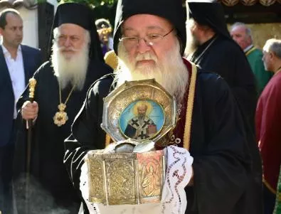 Враца посрещна мощите на Свети Климент Охридски