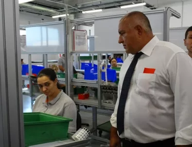Борисов: Рецесия се бори с нови заводи (ВИДЕО)