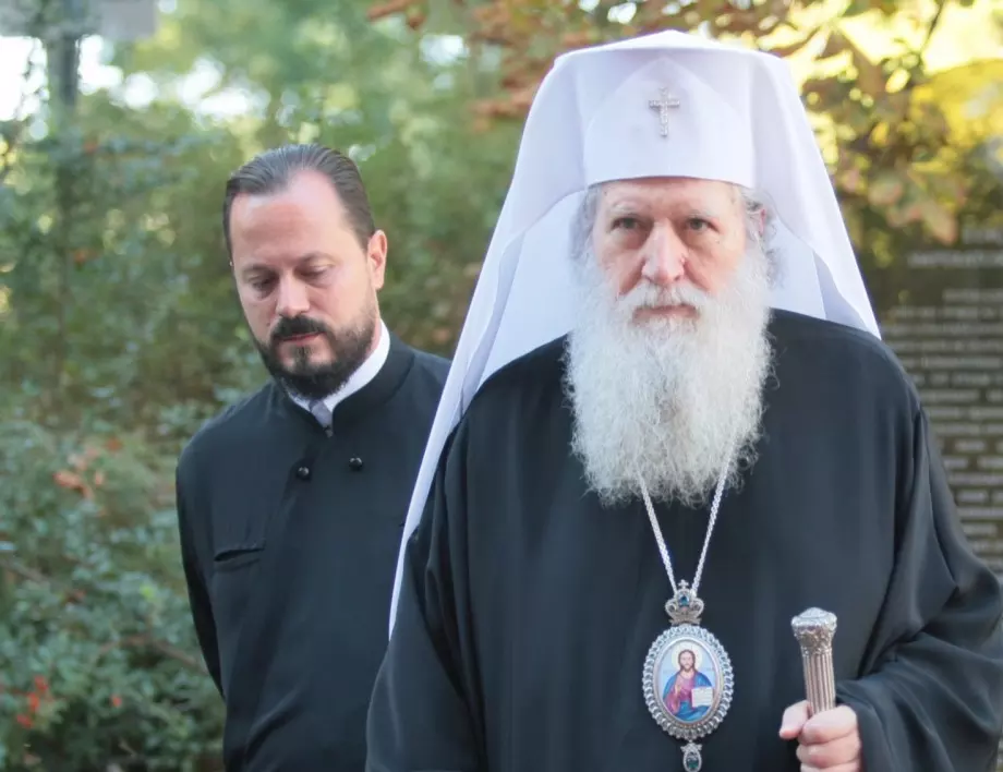  Св.Синод: Патриарх Неофит спазва изолацията  