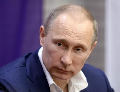 Путин е с татуировка на корема - може да се види само тук (СНИМКИ)