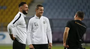 {{ otherArticle[0].article.title }}