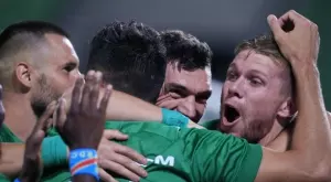 {{ otherArticle[0].article.title }}