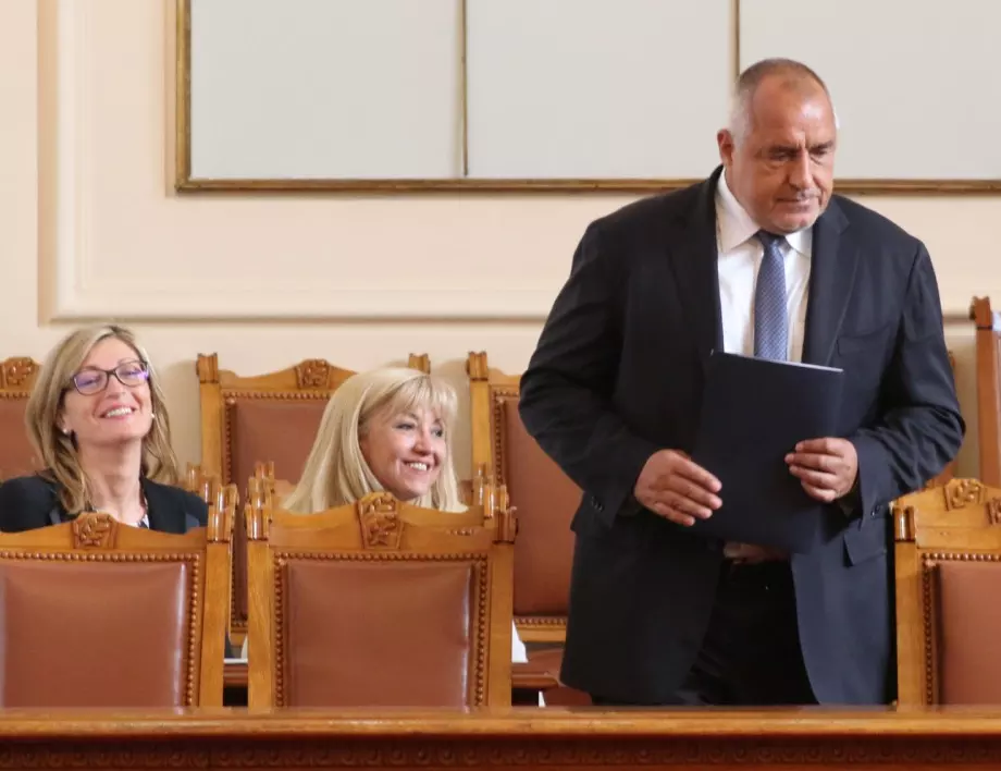 Парламентът изслушва Борисов заради коронавируса