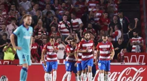 {{ otherArticle[0].article.title }}