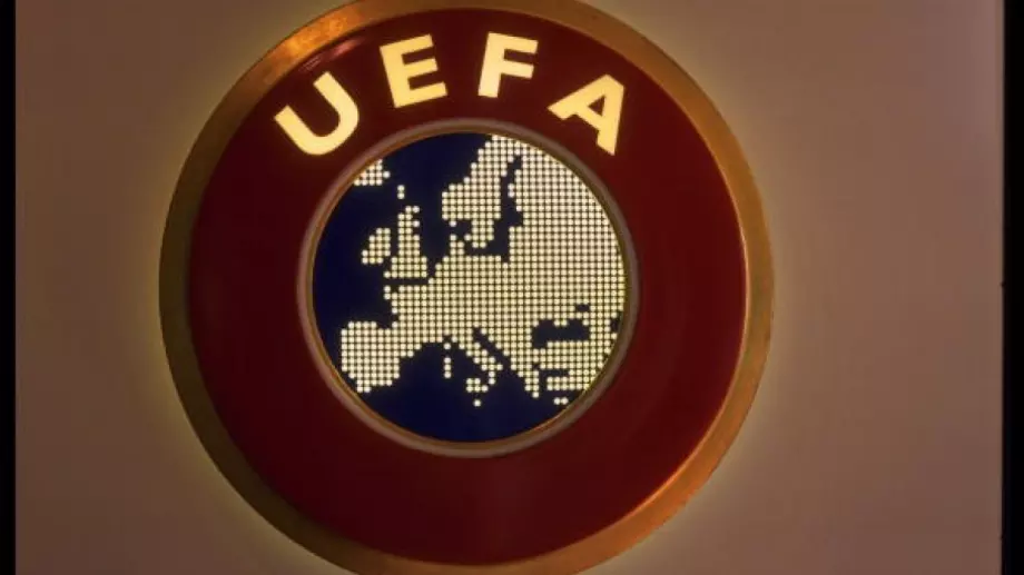 УЕФА погна и Румъния заради расизъм