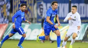 {{ otherArticle[0].article.title }}