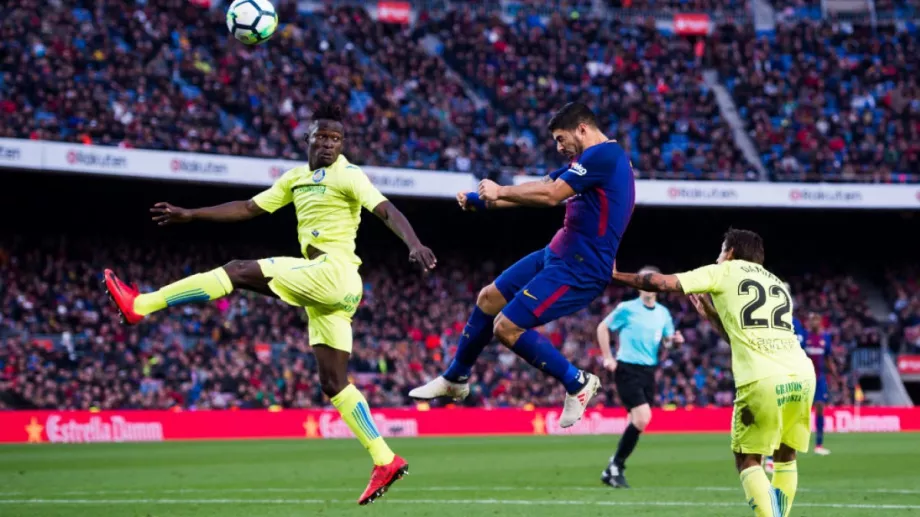 Осакатена Барселона с първа победа в гостуване за сезона, Тер Щеген подаде за гол