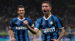 Барселона набеляза халф на Интер