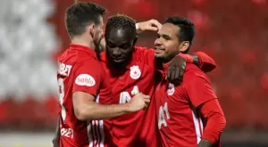 {{ otherArticle[0].article.title }}