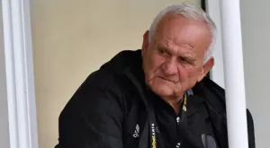 {{ otherArticle[0].article.title }}