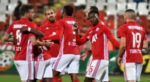 {{ otherArticle[0].article.title }}